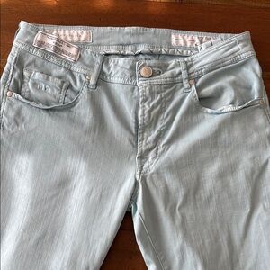 Relaxed Blue Jeans with Soft Worn-In Look